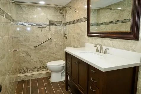 8275 Sands Point Drive 176 Houston TX 77036