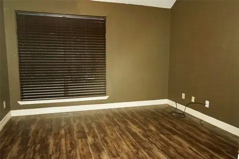 8275 Sands Point Drive 176 Houston TX 77036