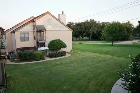 8275 Sands Point Drive 176 Houston TX 77036