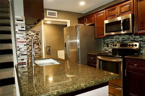 8275 Sands Point Drive 176 Houston TX 77036