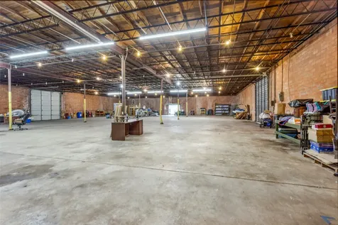 200 Bowling Alley Lane Alvin TX 77511