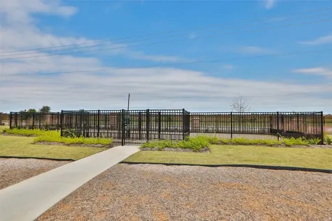 2110 Villa Flora Lane Friendswood TX 77546