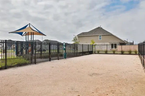 2110 Villa Flora Lane Friendswood TX 77546
