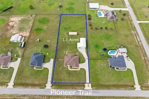 5649 Pioneer Trail Sealy TX 77474