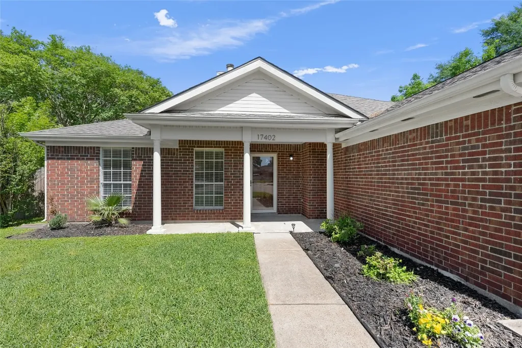 17402 Eastwood Circle Houston TX 77095