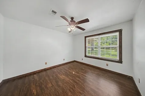 508 Miller Street Broaddus TX 75929
