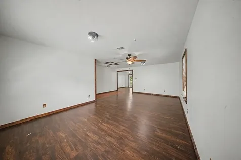 508 Miller Street Broaddus TX 75929