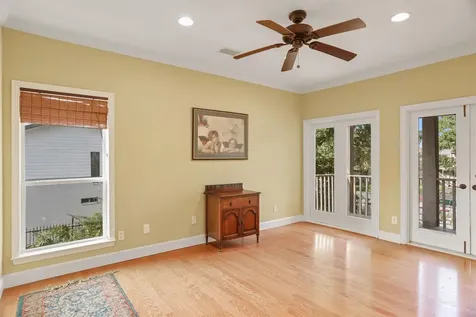5 Harbor Lane Kemah TX 77565
