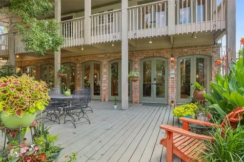 5 Harbor Lane Kemah TX 77565