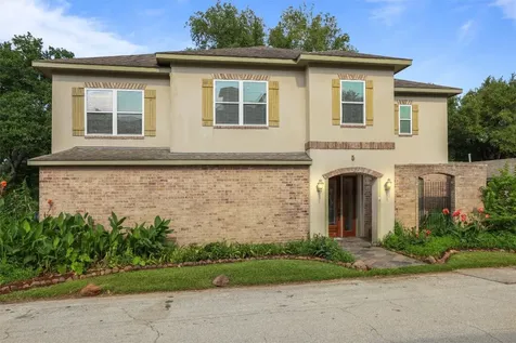 5 Harbor Lane Kemah TX 77565