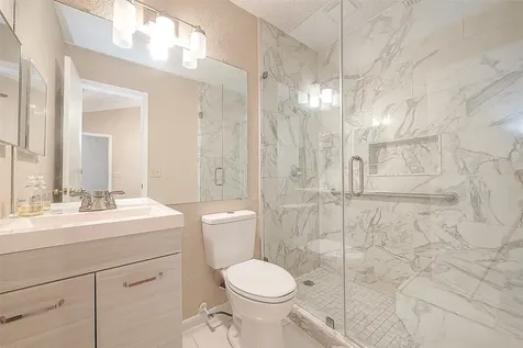 3231 E Heatherock Circle Sugar Land TX 77479