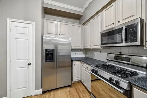 5104 Fairmont Street Houston TX 77005
