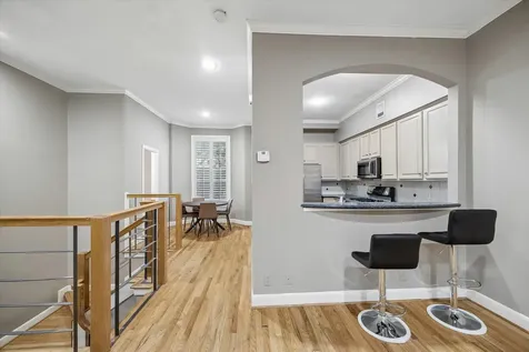 5104 Fairmont Street Houston TX 77005