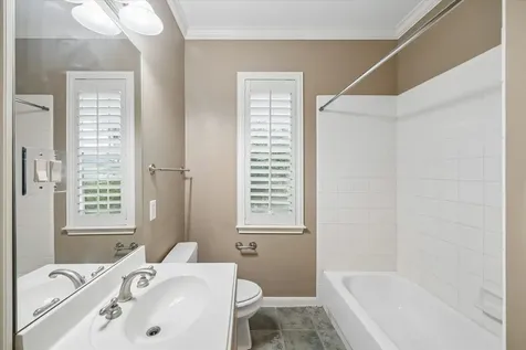 5104 Fairmont Street Houston TX 77005