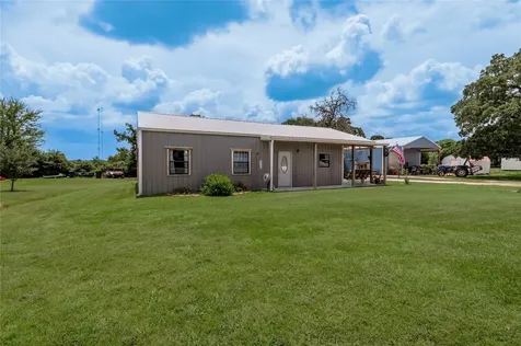 1014 N Shipp Street Madisonville TX 77864