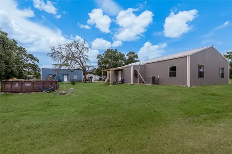 1014 N Shipp Street Madisonville TX 77864