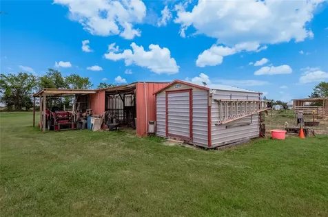 1014 N Shipp Street Madisonville TX 77864