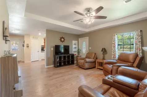 1014 N Shipp Street Madisonville TX 77864