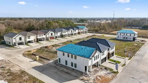 619 Rolling Oaks Stafford TX 77477
