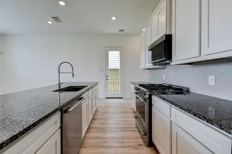 4115 Balboa Drive Iowa Colony TX 77583