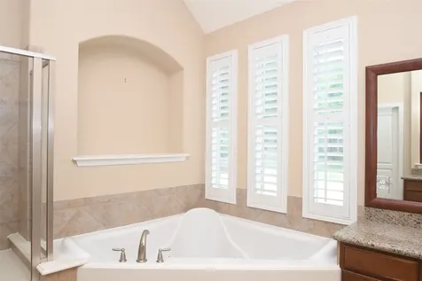 5803 Oakdale Meadows Spring TX 77379
