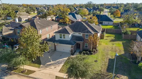 209 Meadow Ridge Way Clute TX 77531