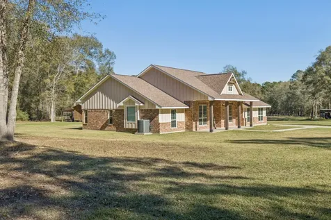 118 Roosevelt Street Shepherd TX 77371
