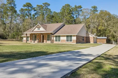 118 Roosevelt Street Shepherd TX 77371