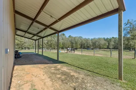 118 Roosevelt Street Shepherd TX 77371