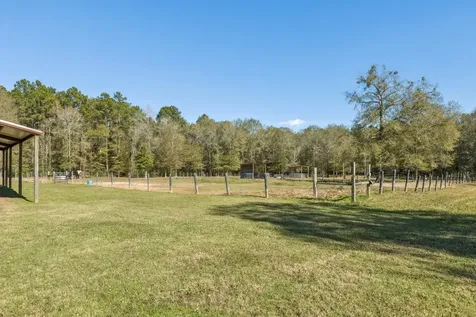 118 Roosevelt Street Shepherd TX 77371