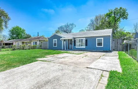 3910 Luca Street Street R1 Houston TX 77021
