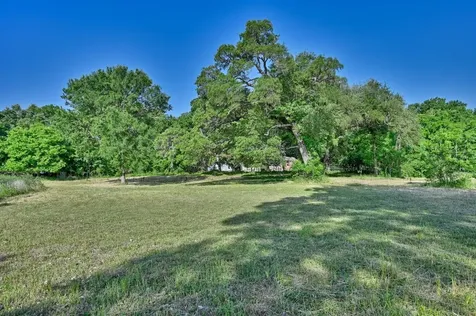 2917 Twisted Oak Drive Brenham TX 77833