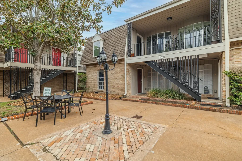 2621 Marilee Lane 3 Houston TX 77057
