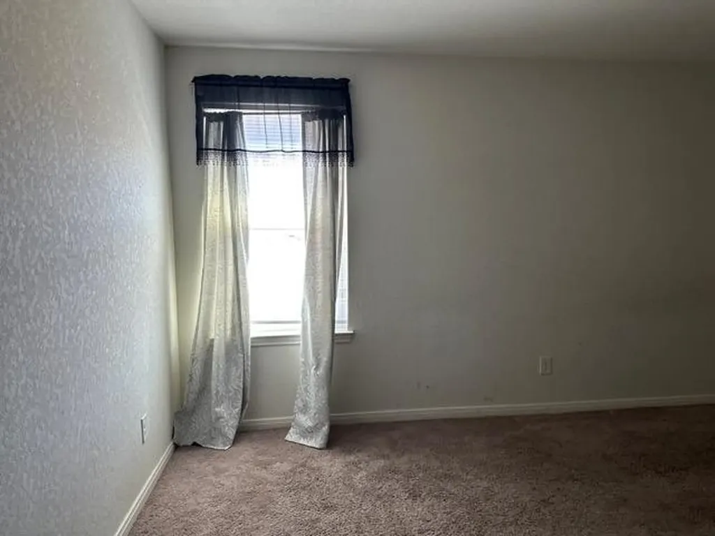 6722 Sabinal San Antonio TX 78252