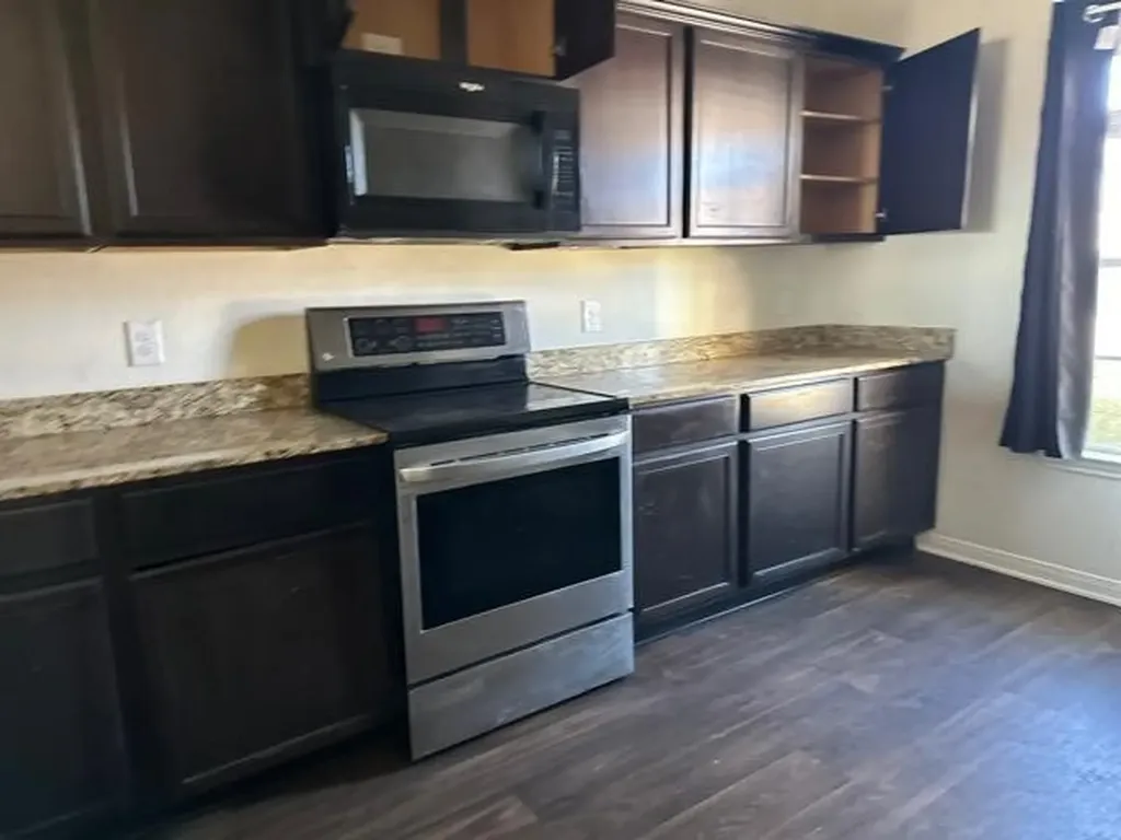 6722 Sabinal San Antonio TX 78252