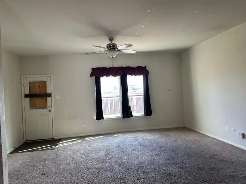 6722 Sabinal San Antonio TX 78252