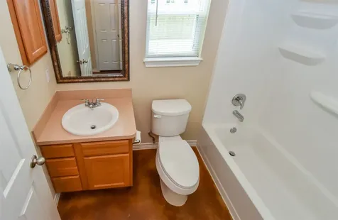 1105 Parkhurst Avenue B Cleveland TX 77327