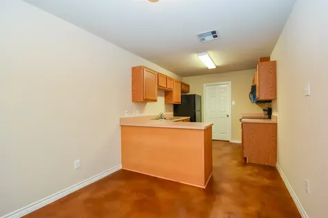 1105 Parkhurst Avenue B Cleveland TX 77327
