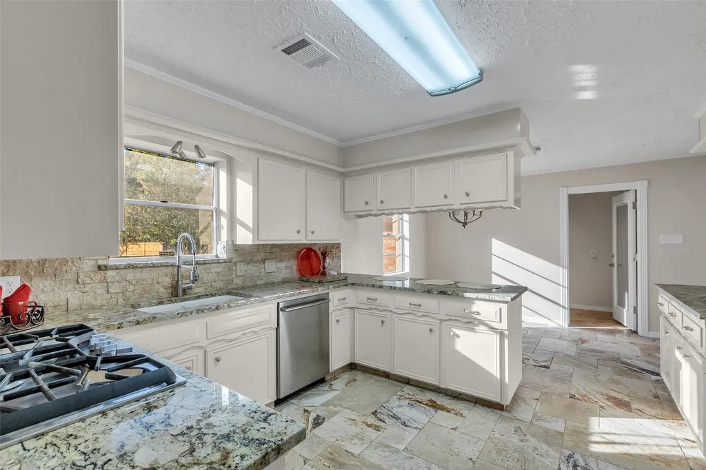 603 Saint Andrews Road Kingwood TX 77339