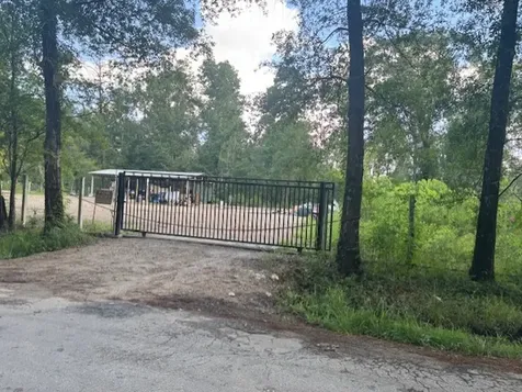 123 County Road 343 Cleveland TX 77327