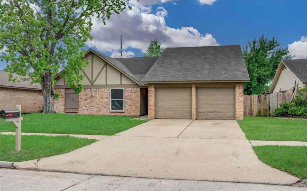 5727 Longforest Drive Houston TX 77088