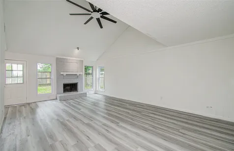 5727 Longforest Drive Houston TX 77088
