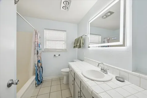 15 S Curlew Street La Marque TX 77568