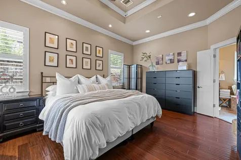 1610 Du Barry Lane Houston TX 77018