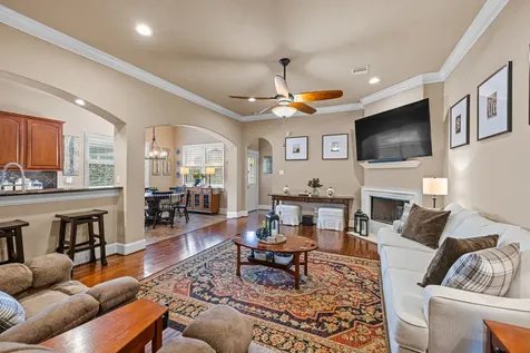 1610 Du Barry Lane Houston TX 77018