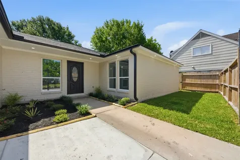 2207 Crystal Hills Drive Houston TX 77077