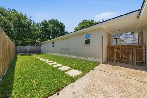 2207 Crystal Hills Drive Houston TX 77077