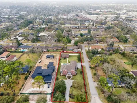 9206 Westview Drive Houston TX 77055