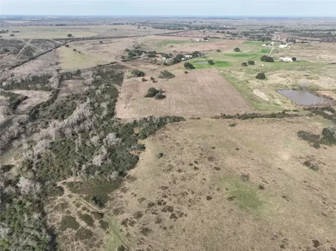 000 Schindler Road Alleyton TX 78935