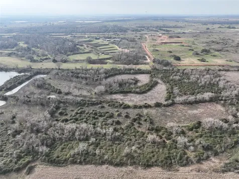 000 Schindler Road Alleyton TX 78935